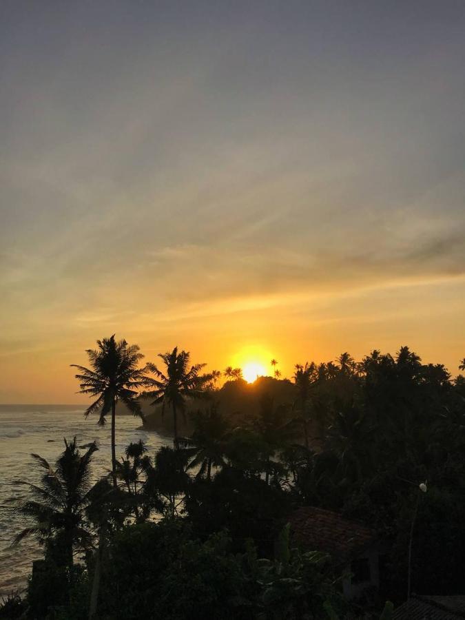 The Reef Weligama Hotel Exterior photo